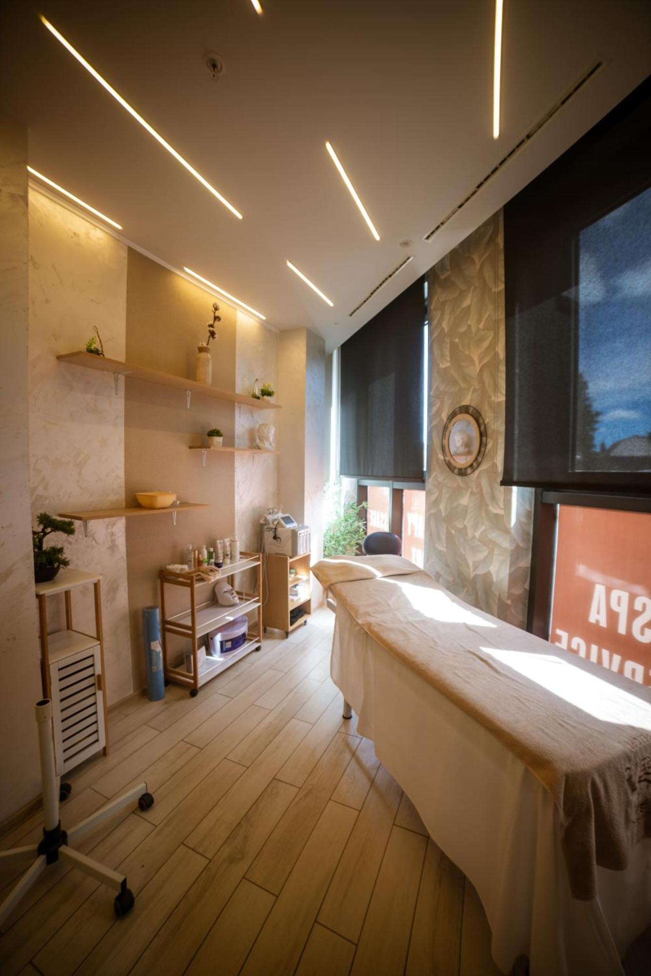 Hotel Imperial Conference & Spa Budva Luaran gambar