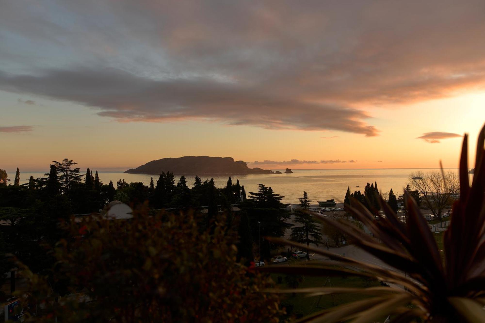Hotel Imperial Conference & Spa Budva Luaran gambar
