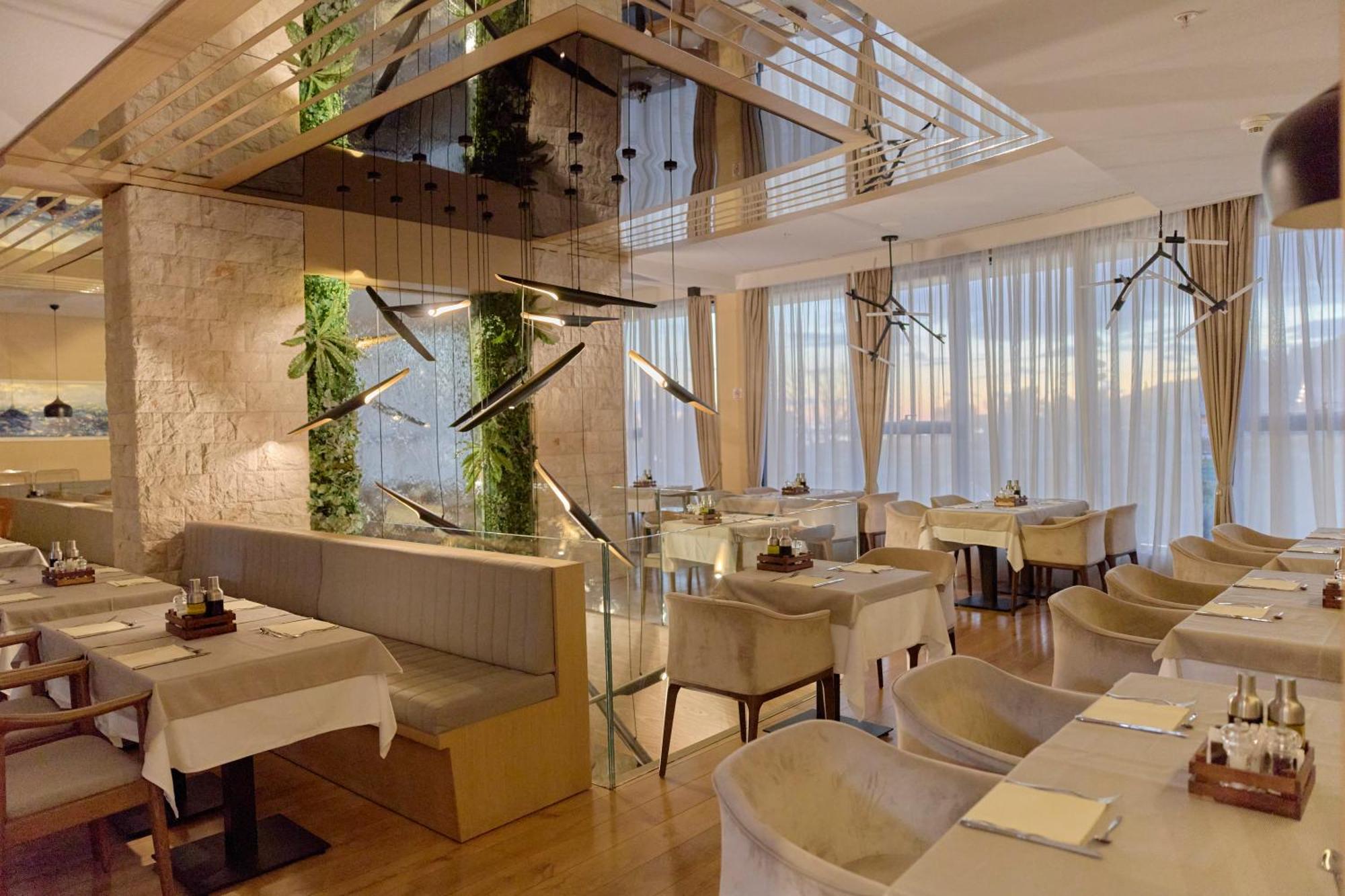 Hotel Imperial Conference & Spa Budva Luaran gambar